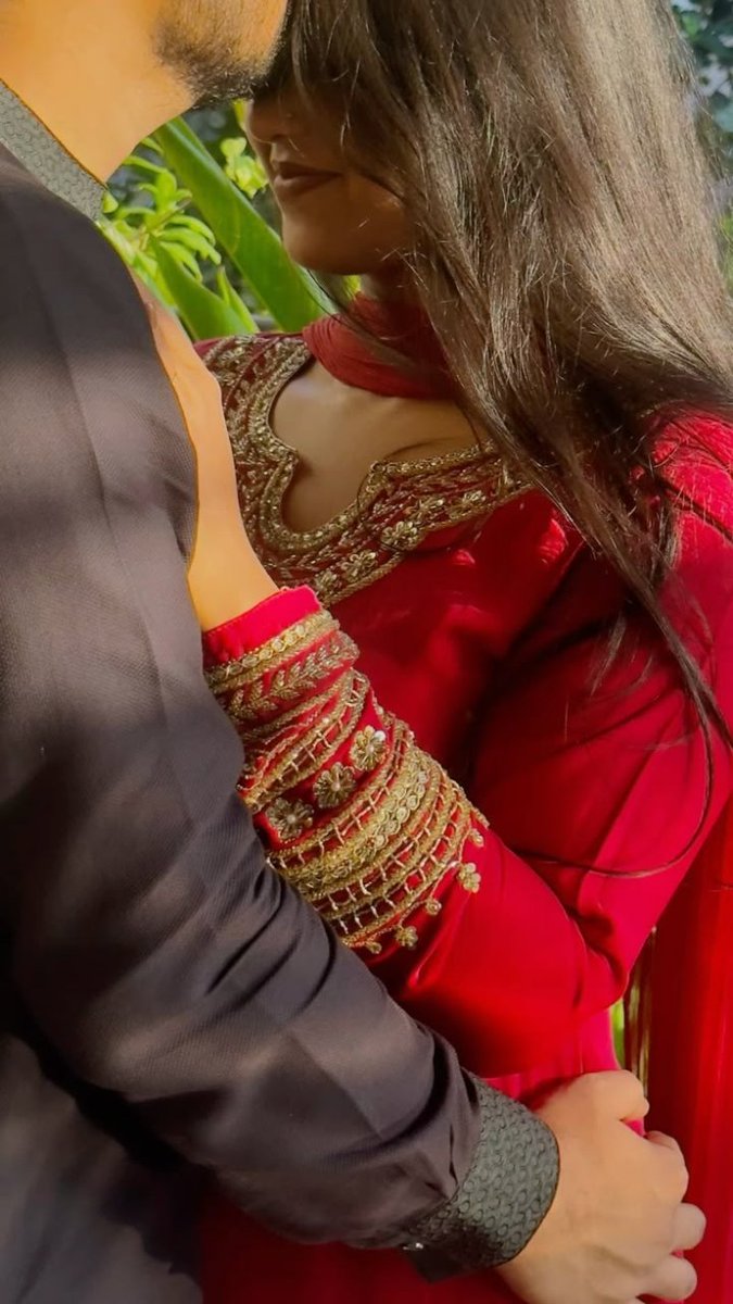 اک طرف ہو ساری دنیا 
اک طرف ہو صورت تیری ❤️