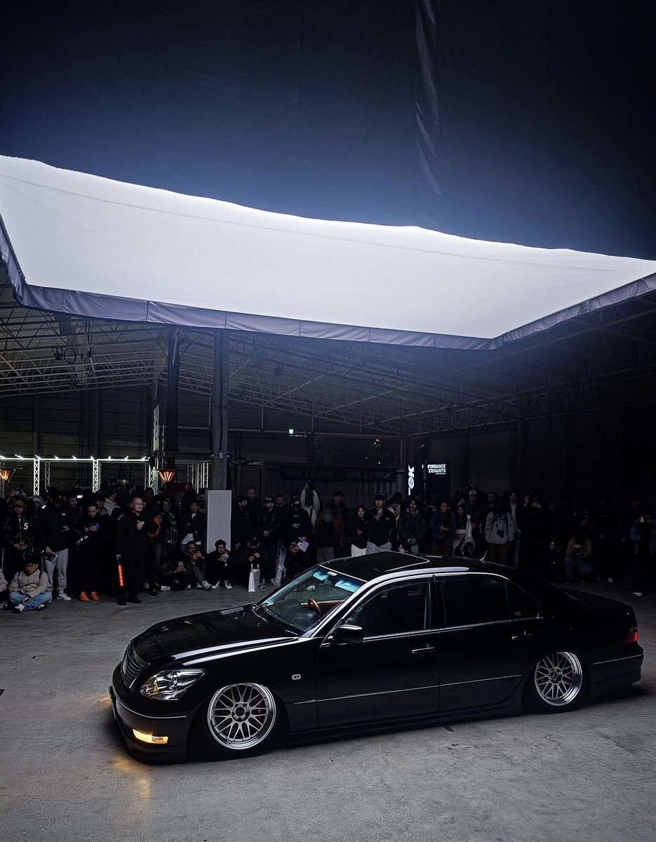 ucf31_spectre's tweet image. NoWhereToGo2026

vipcarは私のセルシオだけ
街道レーサーや族車バイク、さらにデコトラやバニングまて
海外の方に日本の車文化を伝えるイベントなのかなと思うが我々日本人にも伝える大切なイベントだなと思った

#peaches
#NowhereToGo