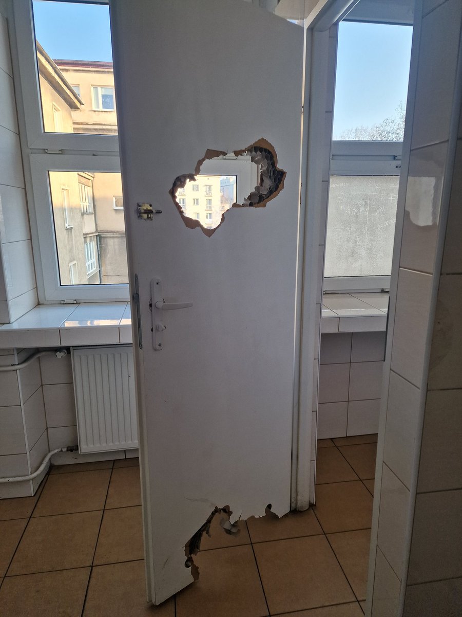 mamamarxk's tweet image. wtf