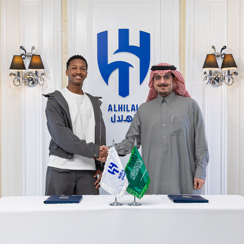 Alhilal_EN's tweet photo. Supported by Prince Alwaleed Bin Talal…
Murad Hawsawi joins Al-Hilal for five years 📄💙