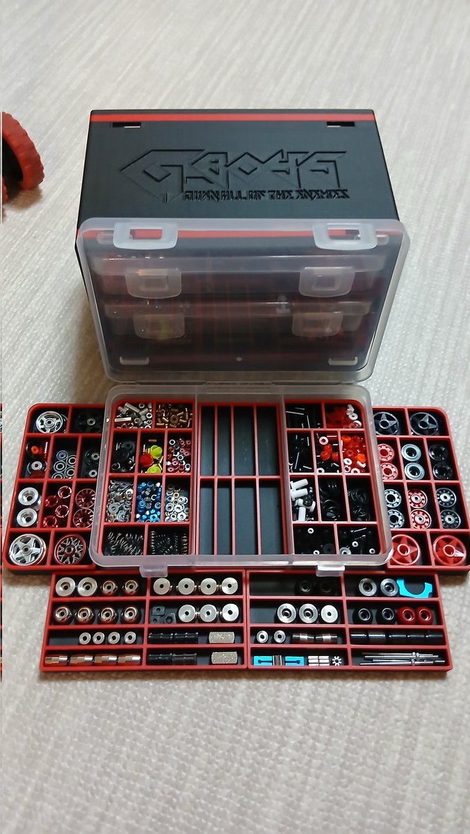 hirohiro0215's tweet image. 3段✖️2個
ジョイントで重ねて6段に出来ます✨