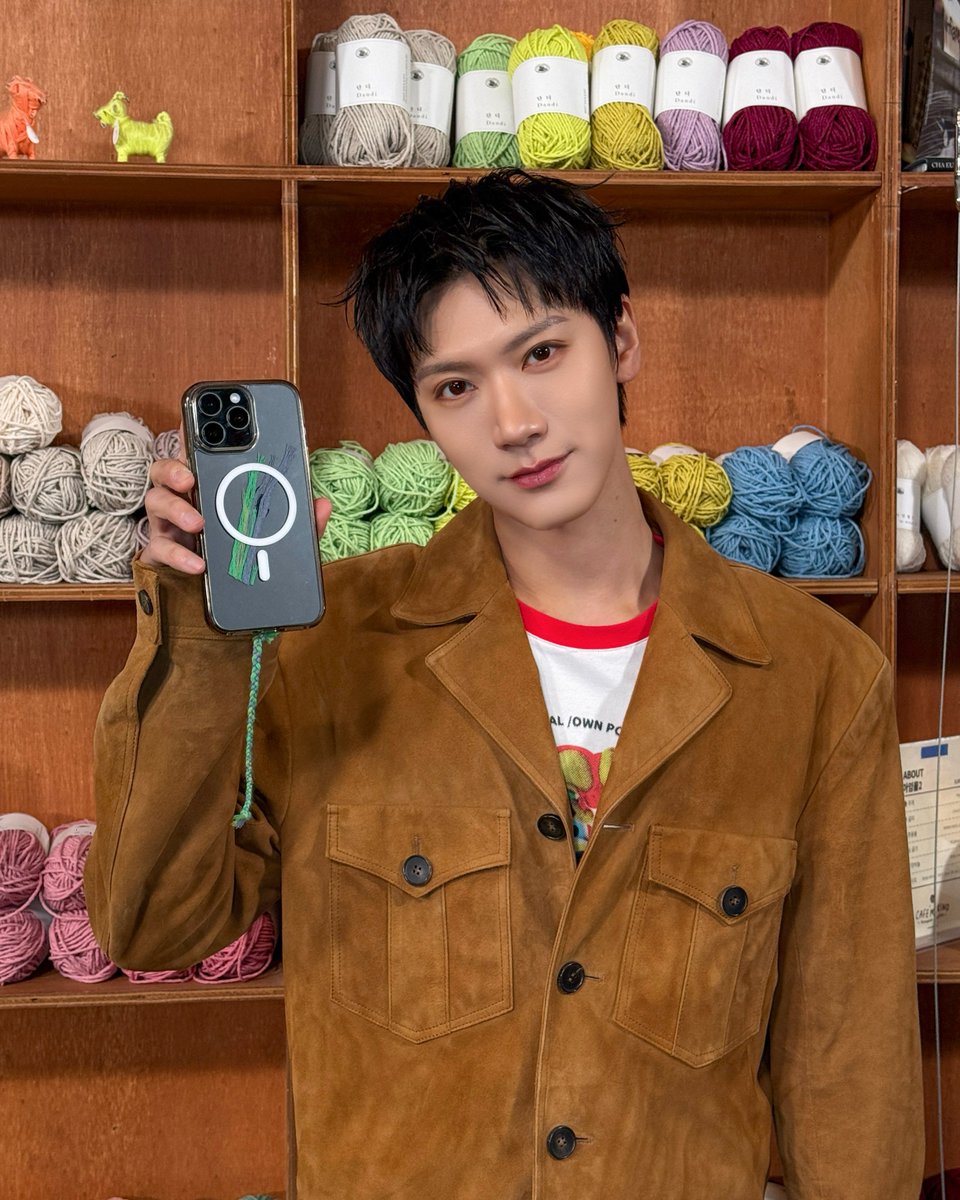 WayV_official's tweet image. Another bond with 💚

#TEN
#HappyWayVDay
#WayV_7thAnniversary  
#威神V出道七周年快乐
#오래보자_웨이션브이_7주년
#WayV #威神V