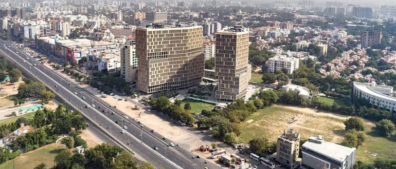 Gujarat Plus tweet media