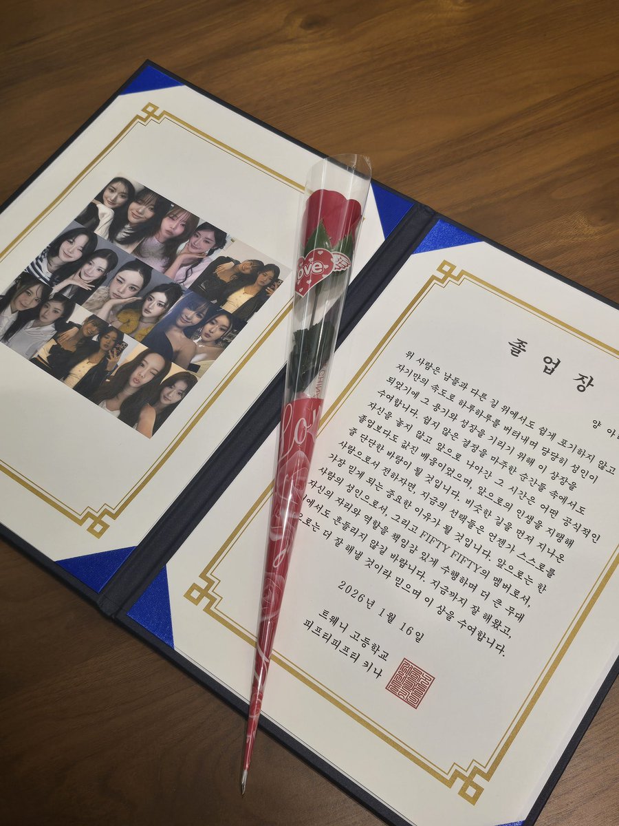fifipopbase's tweet image. FIFTY FIFTY’s Athena thanks her older sister Keena and fans on Weverse for celebrating her graduation, sharing her heartfelt gratitude for all the love and support.

“Since I couldn’t attend my graduation ceremony, Keena unnie personally bought me a school uniform and even made a…
