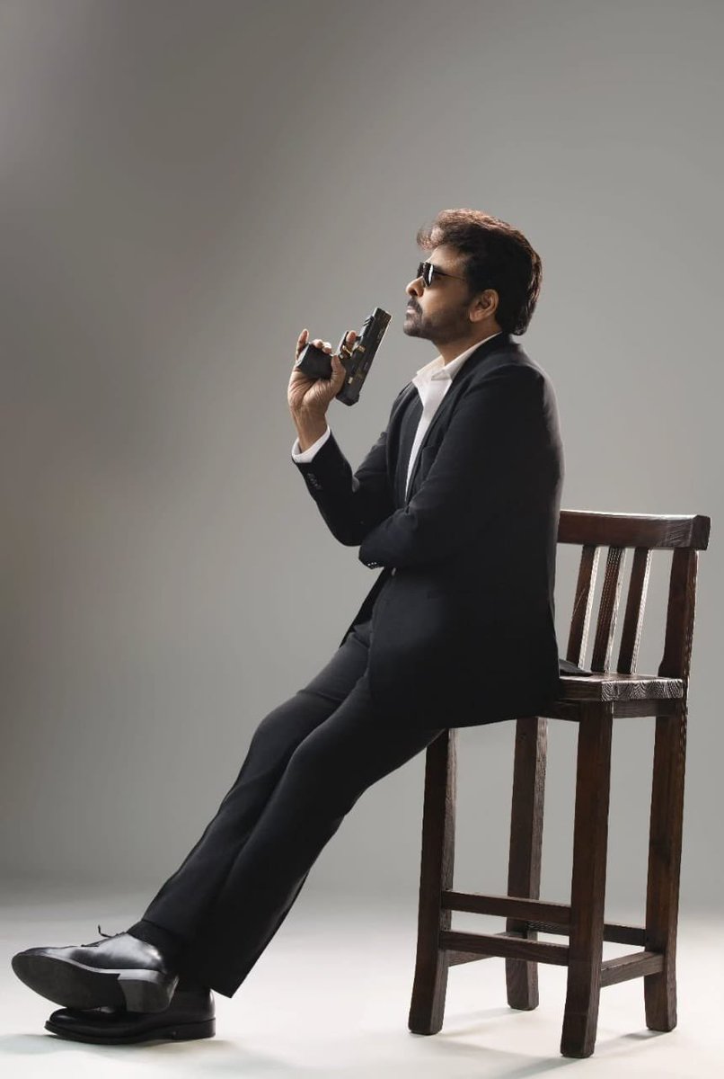 SivaMallala's tweet photo. #ManashankaravaraPrasadGaru
Photoshoot Stills💥🎬😍
#BlockBusterMSG @KChiruTweets @AnilRavipudi @CatherineTresa1 #MSGBlockBuster #MegastarChiranjeevi https://t.co/kl6GaaXsic