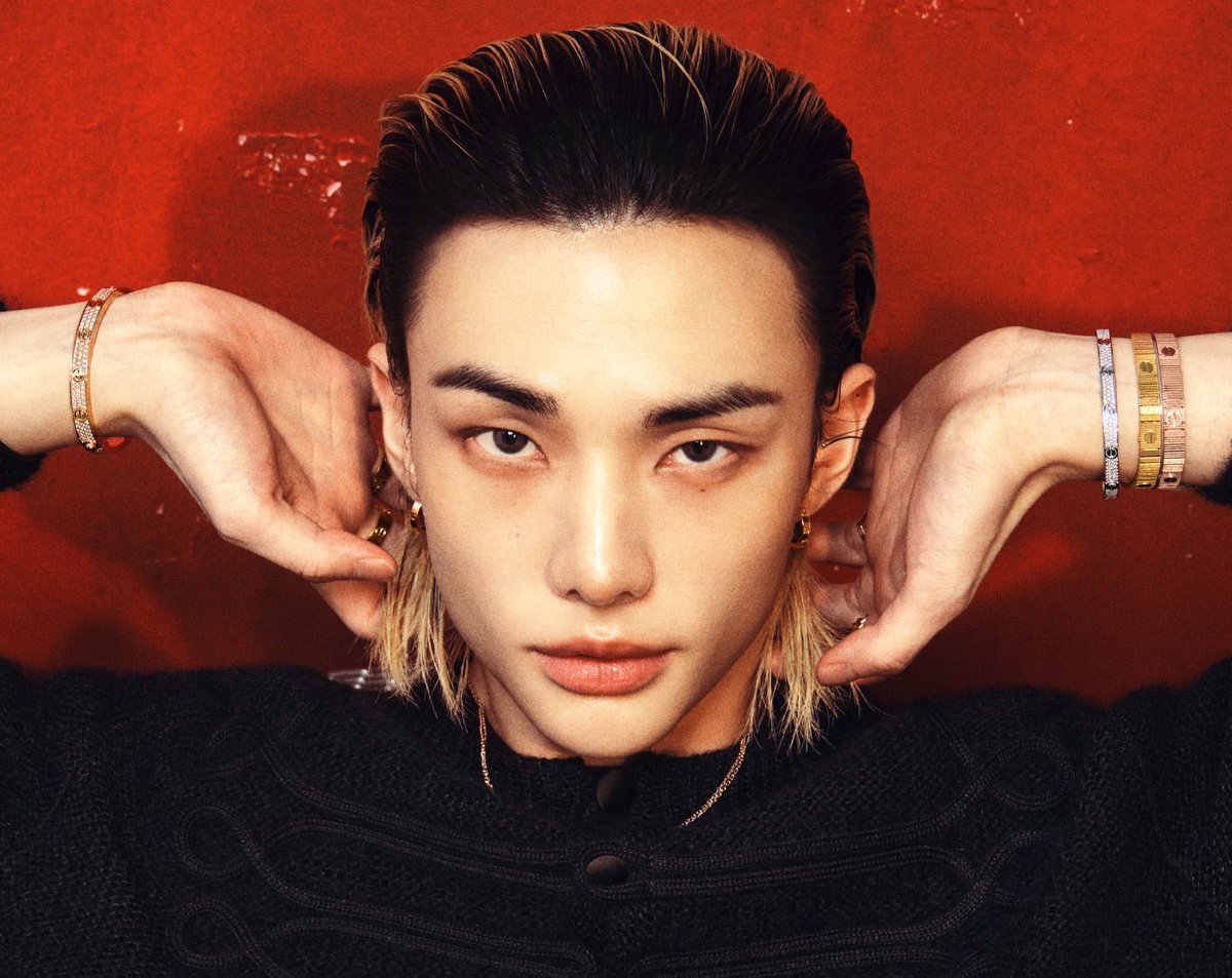 spearhyunnie's tweet image. hyunjin instagram update!