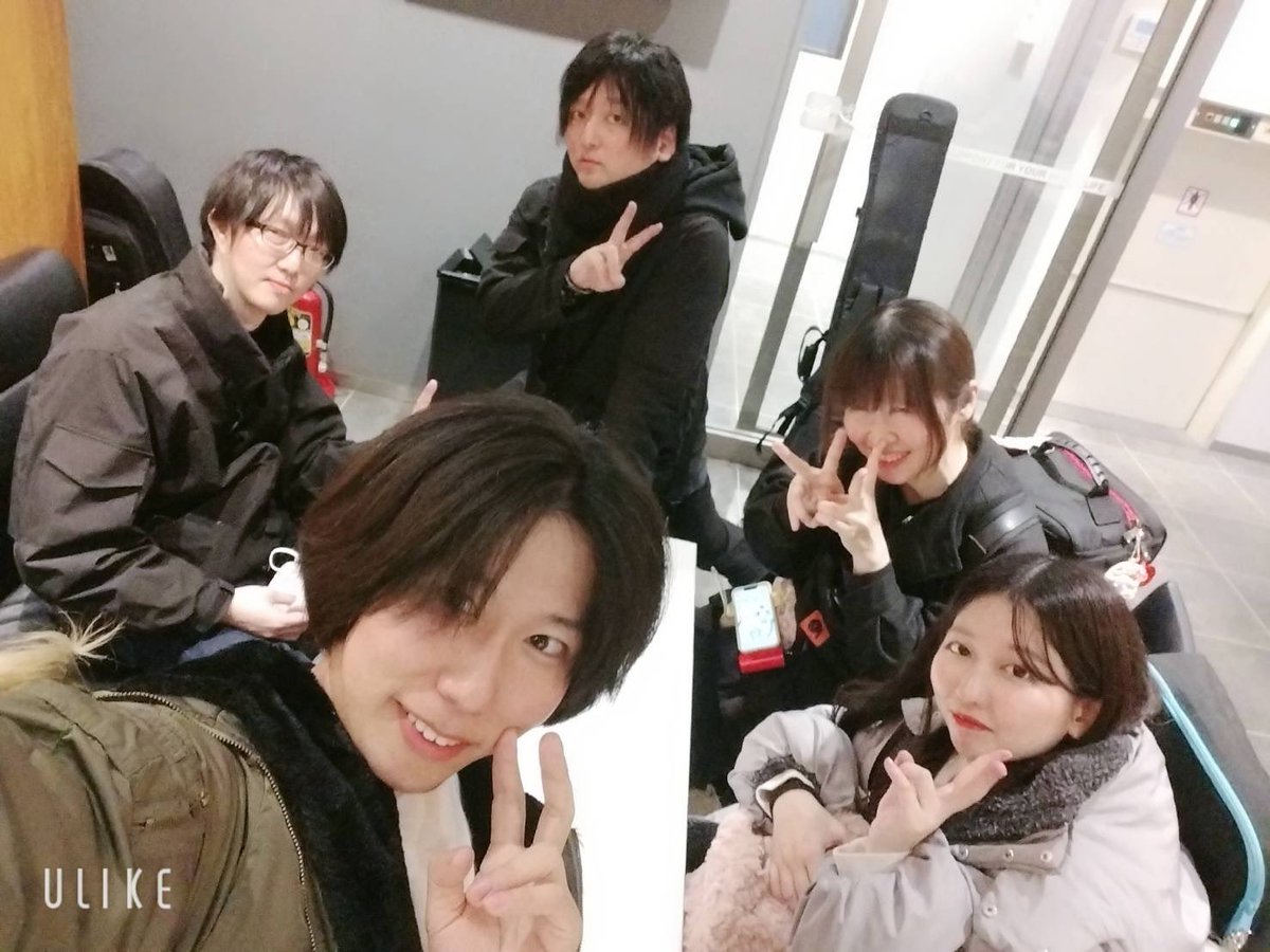 明日PAGINASで出ます！
頑張ります♡