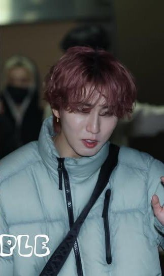 burgundysung pls live longer than bluesung did last year🙏🏻