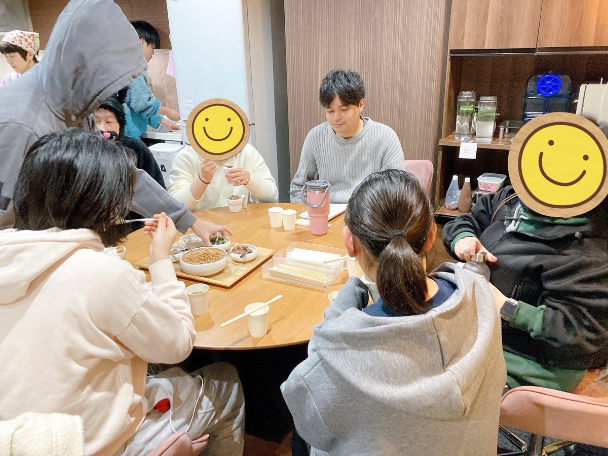 受験生の皆さん、共通テスト1日目お疲れさまでした！
ステップアップの塾生は、できたての朝ごはんでエネルギーチャージして、
特製の手作りお弁当と共に出発していきました🍱🚶
明日も応援しています！📣