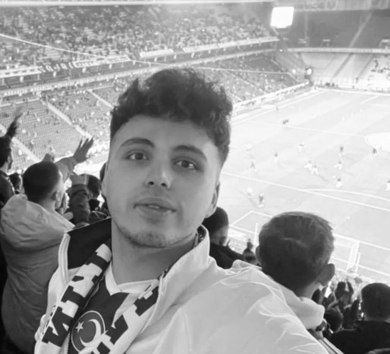 GFB 06 üyelerinden Ümit Kesekler kardeşimizin vefat ettiğini derin bir üzüntüyle öğrenmiş bulunmaktayız.

Merhum Ümit Kesekler kardeşimize Allah’tan rahmet; başta GFB 06 ve Kesekler ailesi olmak üzere, yakınları ve sevenlerine baş sağlığı dileriz. Başımız sağolsun. #DenizliGFB