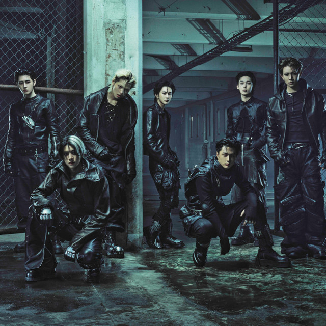 “Knife” by ENHYPEN debuts at #123 on the Global Spotify Chart (1,532,014 streams).