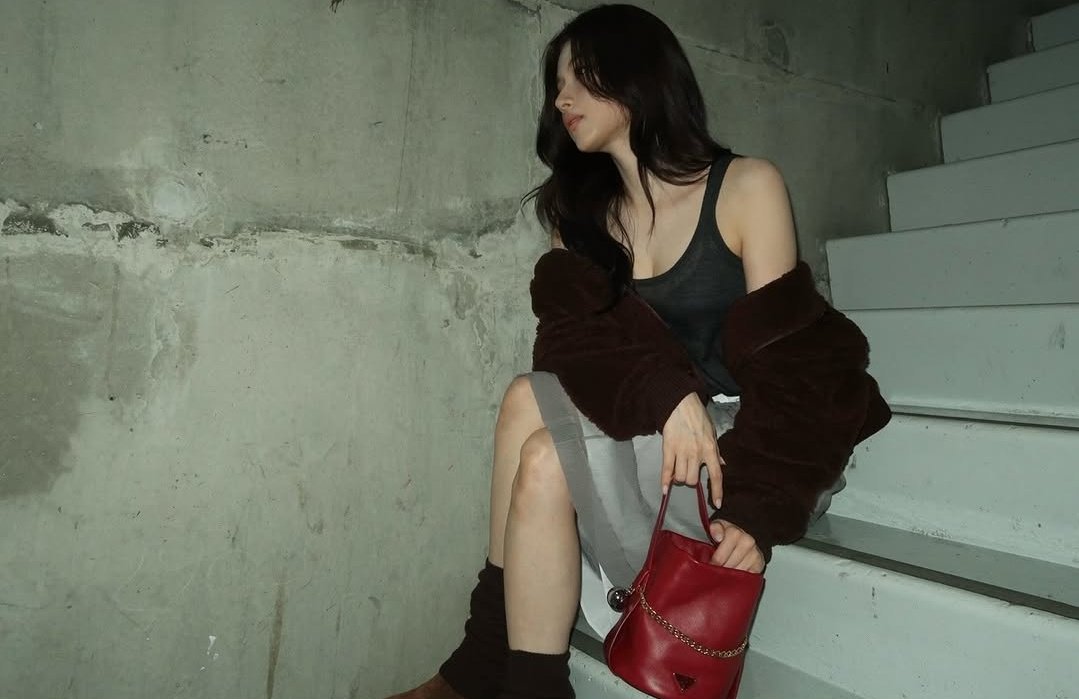 Minatwozaky's tweet image. Pick me up, i'll wait for you!