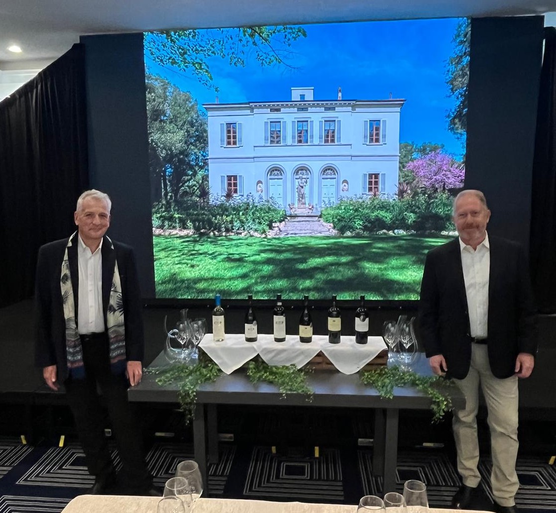 Villa Cosmiana tweet media