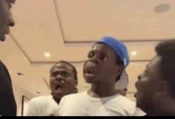 izzyCodes_'s tweet image. When bro says the only programming language he knows is Html :