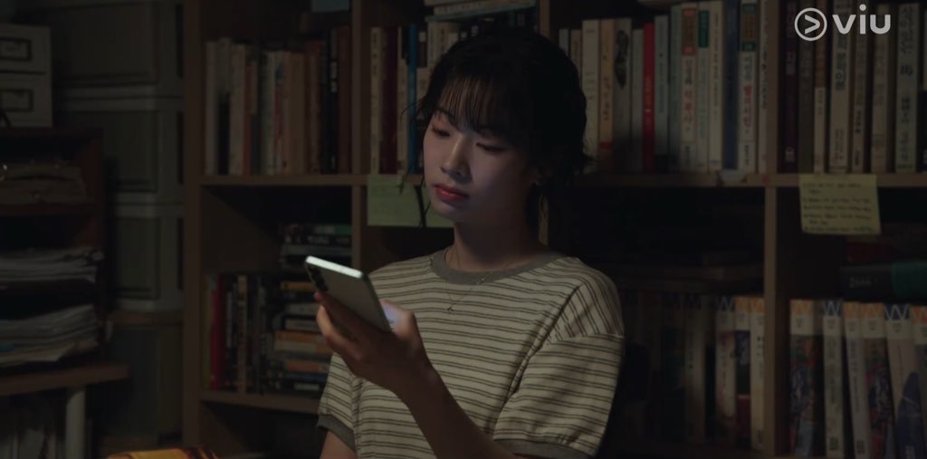 cinedahyun's tweet image. hyeon being a worried wife since junseo is coming home late …. dahyun is so WIFE AHHHHH #LoveMe