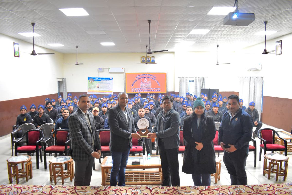15bnNdrf's tweet image. 🔹A Psychological Counselling Session was organized for unit personnel at BHQ, conducted by Dr. Eish Kumar Dalla, MD (Psychiatry).

🔹The session focused on stress management, mental well-being and resilience-building to support personnel during demanding operational commitments.