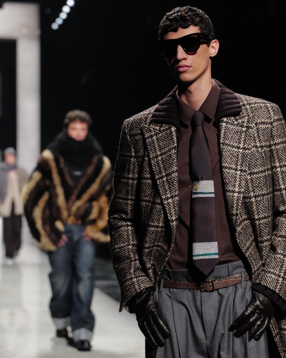 MilanFW's tweet photo. Looks from @dolcegabbana Menswear Fall/Winter 2026 at #MFW

View the full collection on our platform — link in bio.

Credit: Launchmetrics https://t.co/FzxIiJyFWA