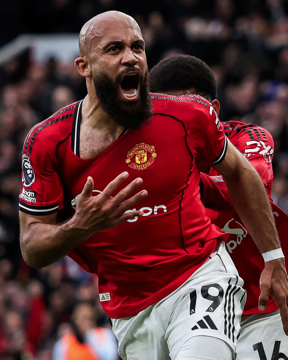 brfootball's tweet image. First Manchester derby goal for Mbeumo 🔴