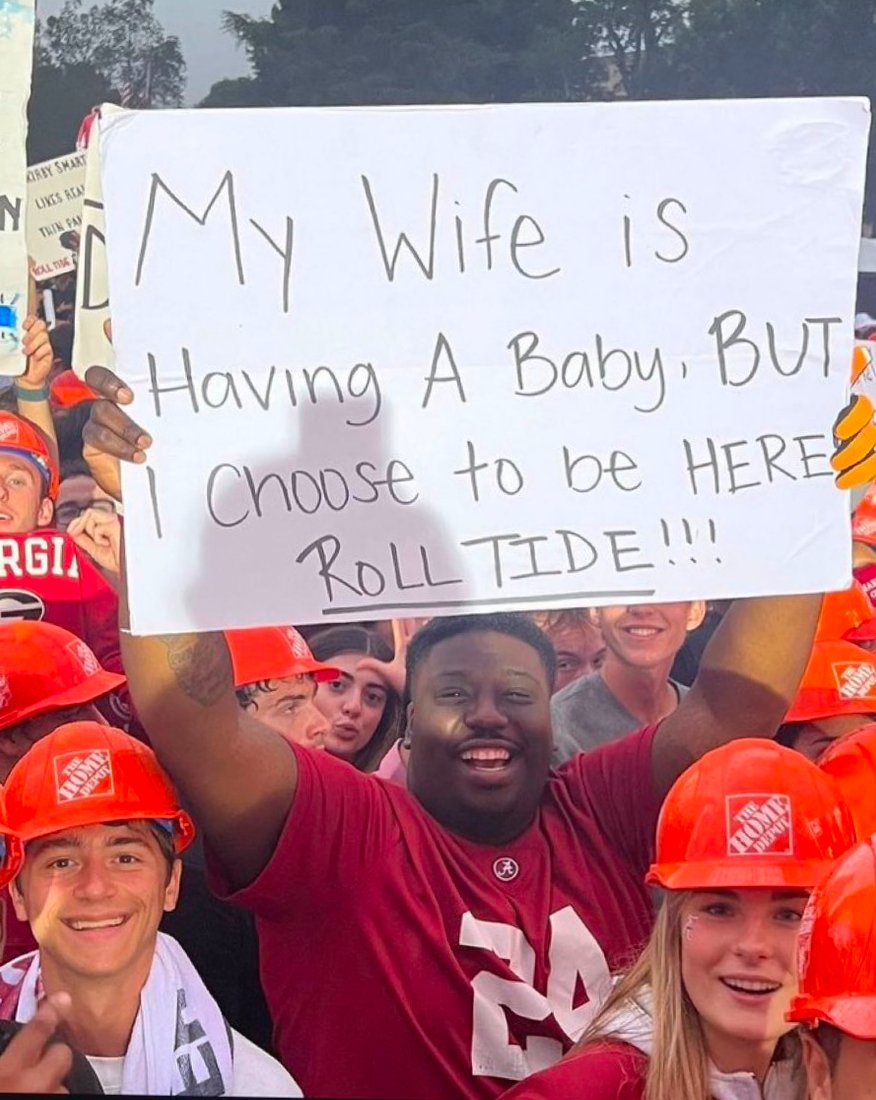 damnidc__'s tweet image. Men get away with this type of stuff because they aren't held to the same standard of support in a marriage as women.