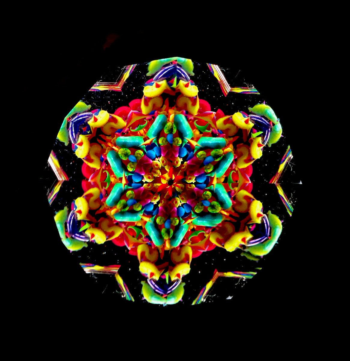 TMStrait1's tweet image. The Strait Line: Kaleidoscope Not Required: Saturday Political Soap... thestraitline-tmstrait.blogspot.com/2026/01/kaleid…