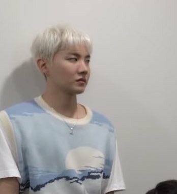 borahianu's tweet image. 