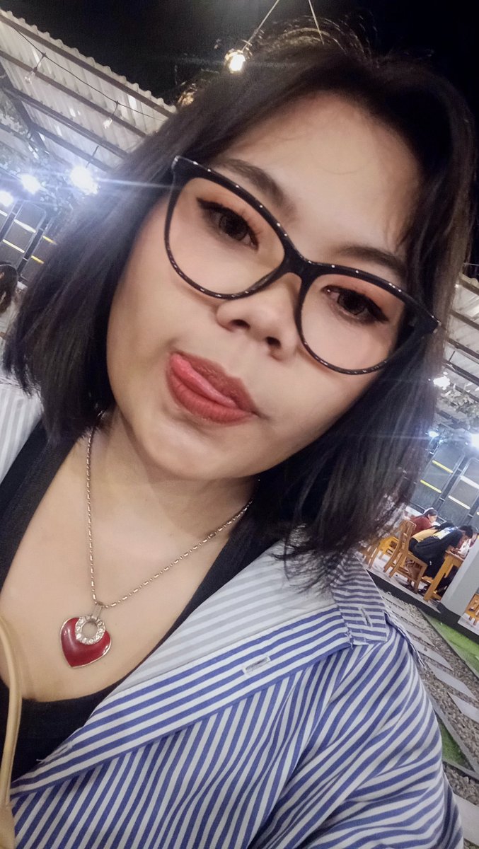 Jauh² healing ke tenggarong demi pentol pedasnya😍