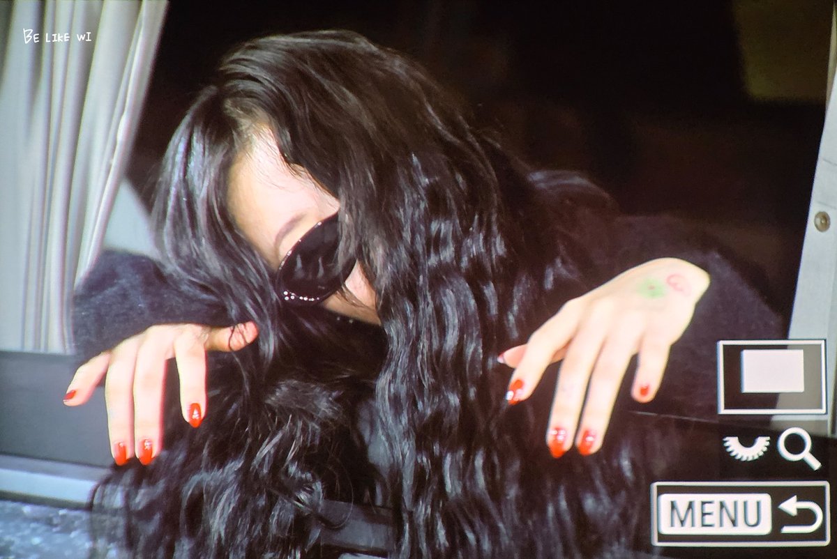 260117 ICN 입국 휘인 프리뷰

갑분 링👻
이런 예쁜 귀신이라면....tv속에서 맨날 나와주세요!

#휘인 #마마무 #WHEEIN #MAMAMOO