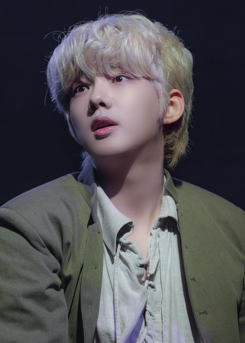 260117 뮤지컬 나르치스와 골드문트 💐🕊       
스페셜 커튼콜  M.12 요한  

 골드문트 役 | #박경호 배우