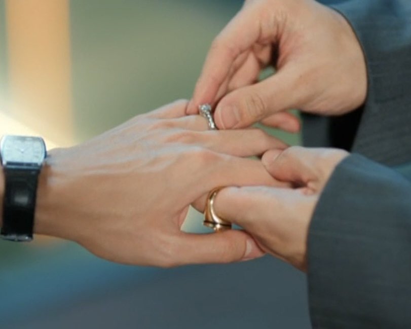 permpoon_GMMTV's tweet image. พ่อพิเองค้าบ พ่อพิเองงงง ถ่ายทอดฉดขอแต่งงาน พ๊อพิ!!!!!! 💍👍🏻
#MeAndTheeSeriesFinalEP