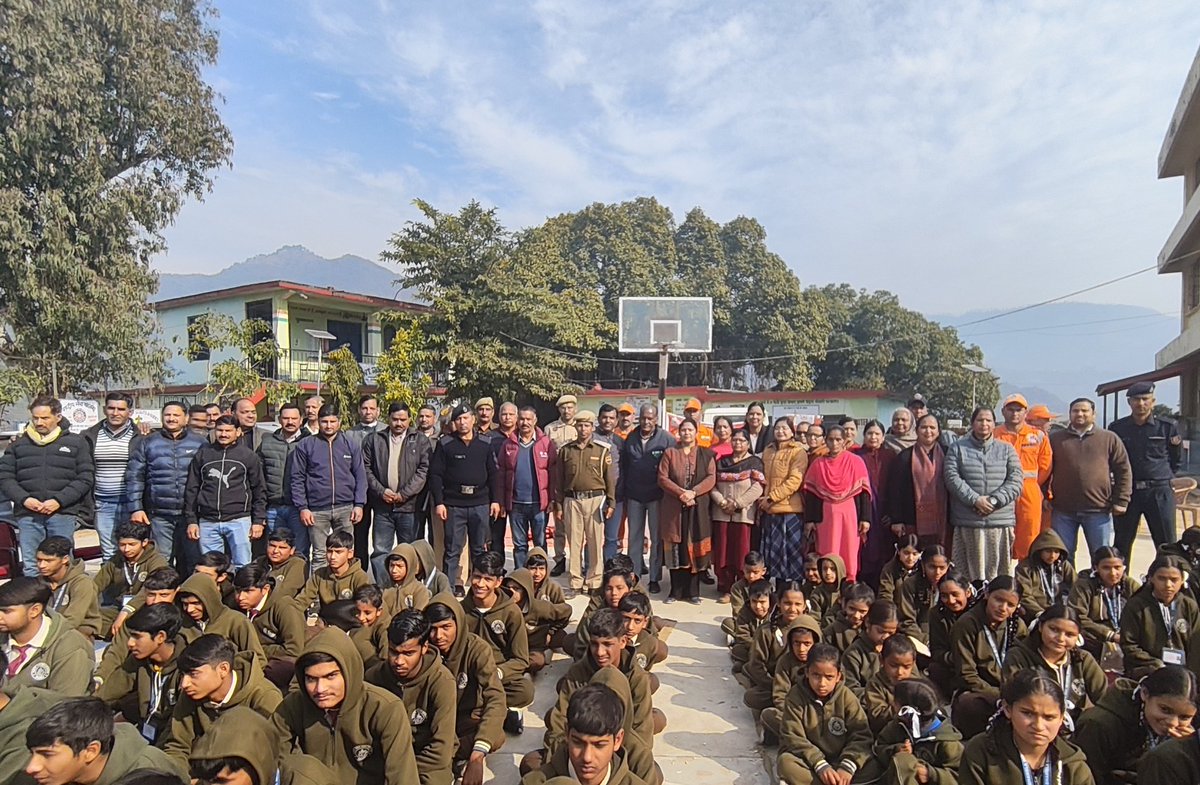 14NDRF's tweet image. 14 NDRF conducted a School Safety Program at GSSS - Bhambla, Sub. Div. - Sarkaghat, Distt. - Mandi(H.P.) on 17.01.26.  Beneficiaries:  158 (Students and teaching staff)