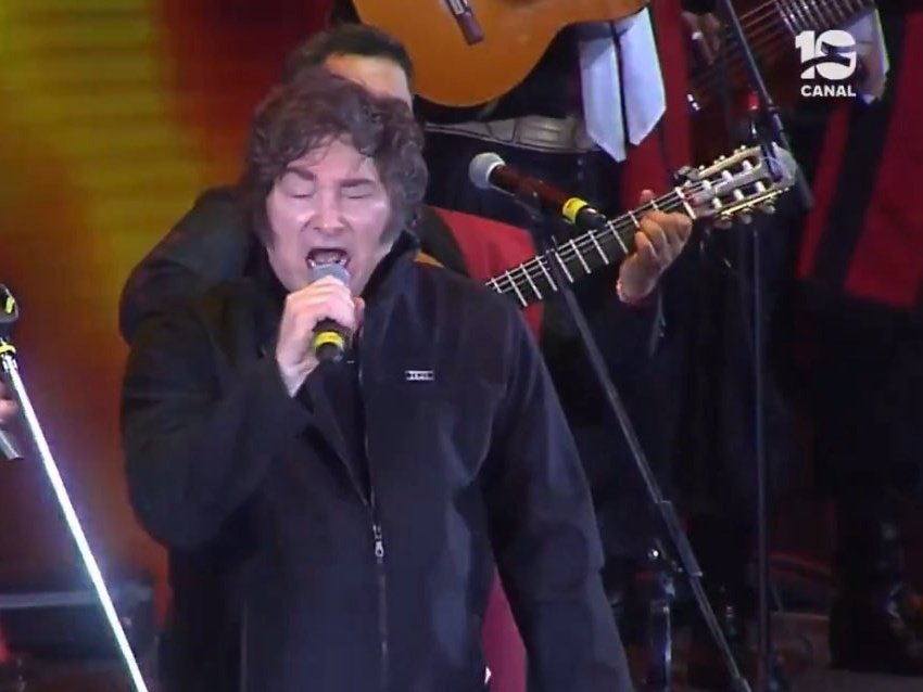 ernestoserrano_'s tweet image. Lali jesus maria 2016 / milei jesus maria 2026

Y su mayor fantasia es un dia ser yo, dijo y no se equivoco