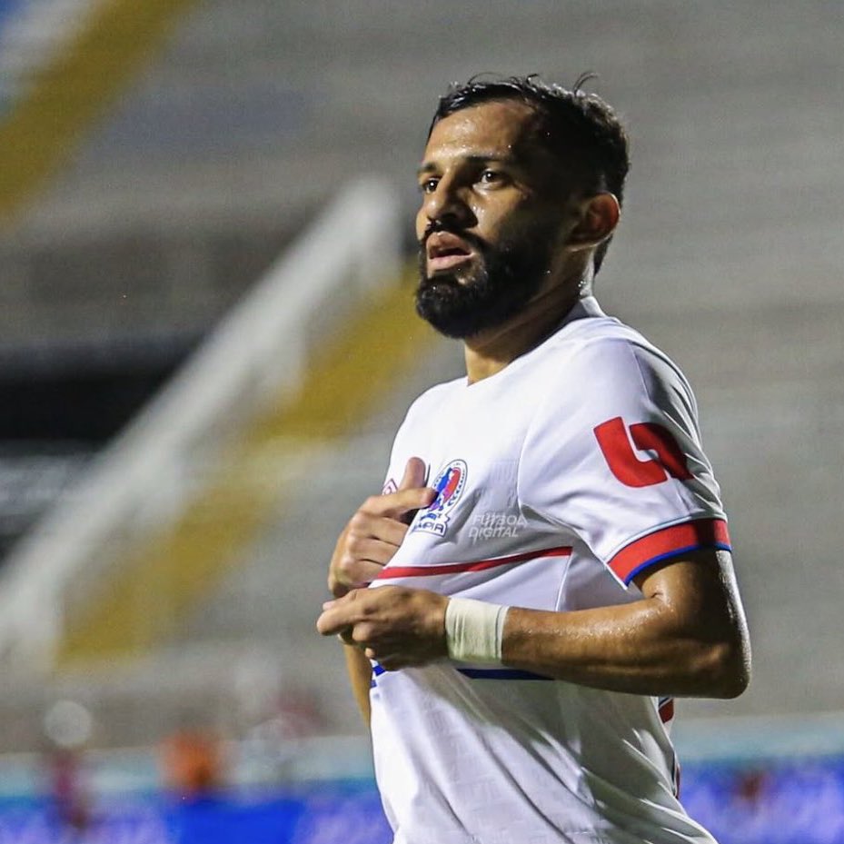 KevinJimenezCR's tweet image. CONFIRMADO: JORGE ÁLVAREZ NO LLEGARÁ A LDA. ❌

El último intento fue hoy y no se moverá de Olimpia rumbo al club manudo. A cualquier equipo menos a uno de la región. El jugador ahora definirá su futuro en Olimpia, incluso quedarse con un contrato hasta 2029.

Alajuelense…