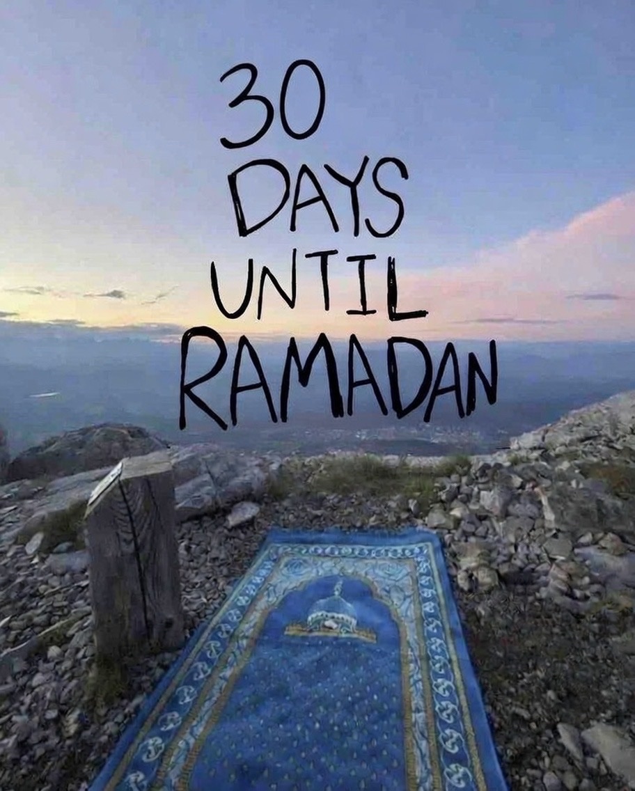 AllahGreatQuran's tweet image. Ramadan is coming 🌙