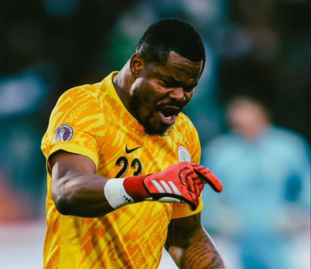Let us appreciate Stanley Nwabali for saving two penalties today and not conceding a single goal during the knockout phase of the 2025 AFCON. 
No one scroll past without either liking or retweeting this post. 
#SuperEagle
#AFCON2025 
#EgyptNigeria 
#Egypt 
#NigeriaVsEgypt