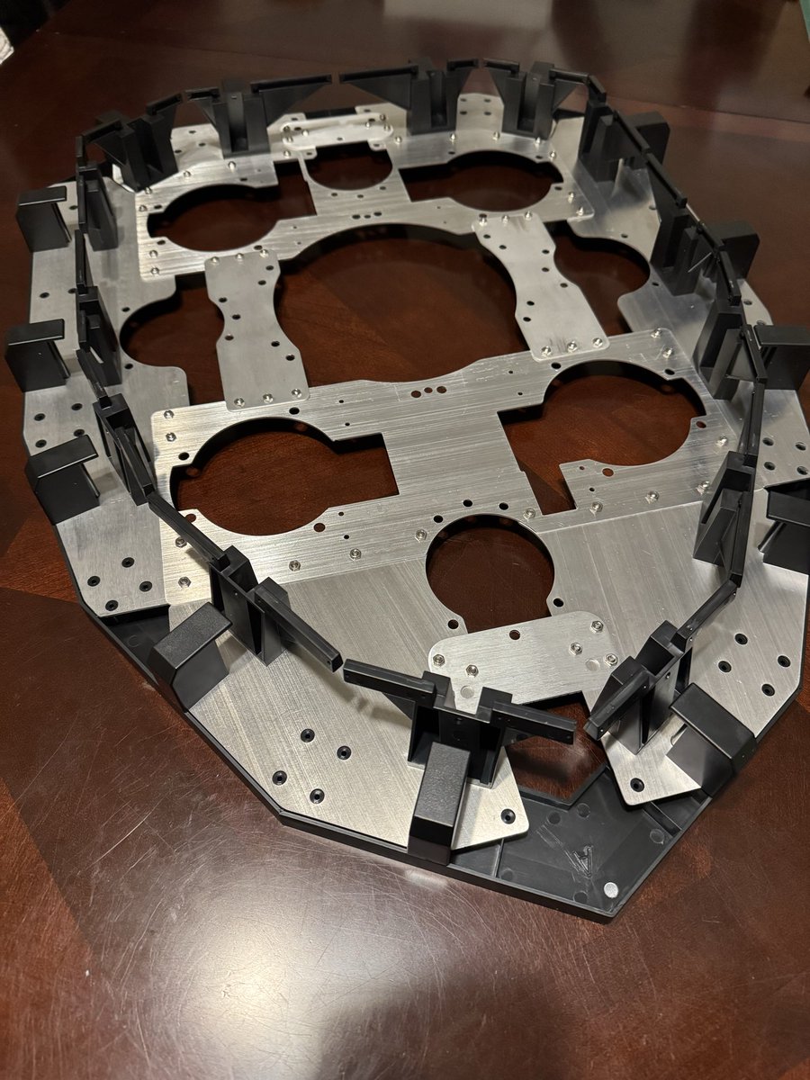 I havnt posted on the dalek in awhile but here’s his base completed so far