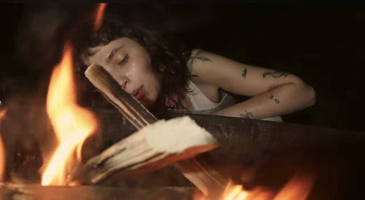 pheebclaire's tweet image. SEXY TO SOMEONE SATURDAY