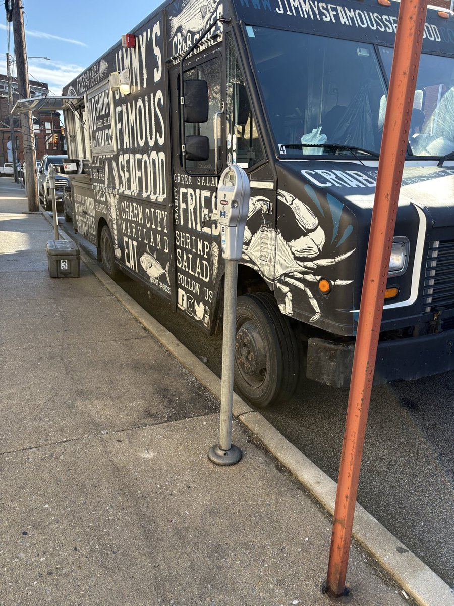 TFH721's tweet photo. New year same Mr Todd! Crabby shrimp club for the win! @JimmysSeafood food truck in Hanover Pennsylvania! Got to see some of my favorite food truck crew. #GetFamous https://t.co/CVNO9UIszw