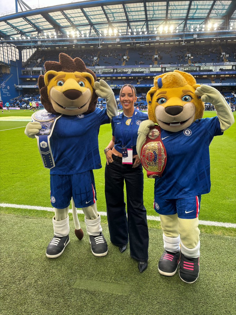 CHELSEA GREEN tweet media