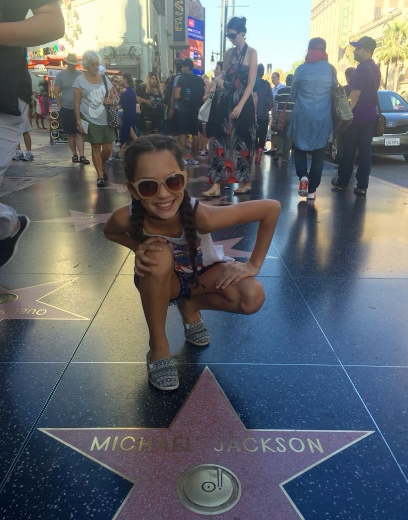 KATSEYEBRASIL's tweet image. EYEKONS World via Instagram.

"2016 por Daniela Avanzini 🤩: