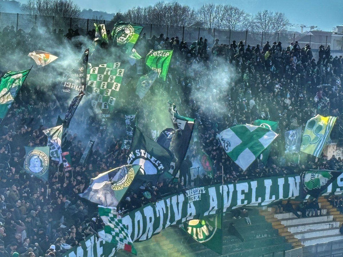 theballisround's tweet image. One of the best grounds I’ve been to in Italy for so many reasons - US Avellino 1 Carrerese Calcio 2 in Serie B this afternoon