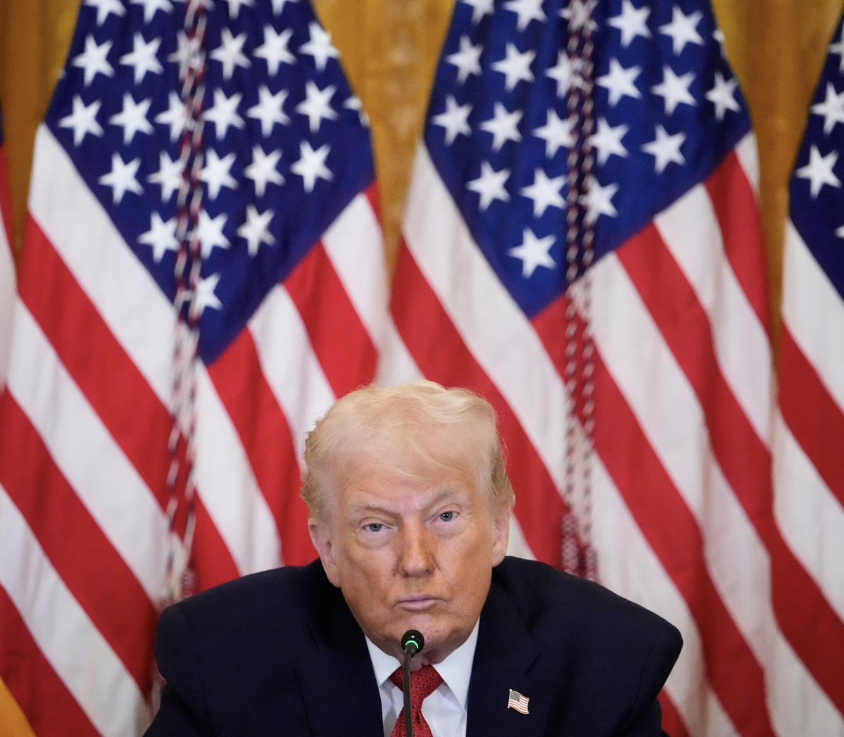 JUST IN: 🇫🇷 French President Macron says President Trump’s tariff threats are “unacceptable and have no place in this context.”

He adds that Europe will respond in a united and coordinated manner if the measures are confirmed, and will uphold European sovereignty.