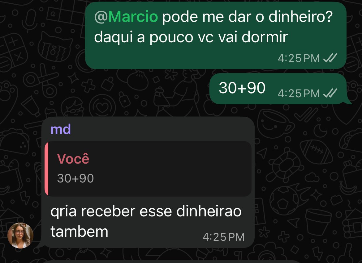 mxriafernanda's tweet image. grupo de familia be like