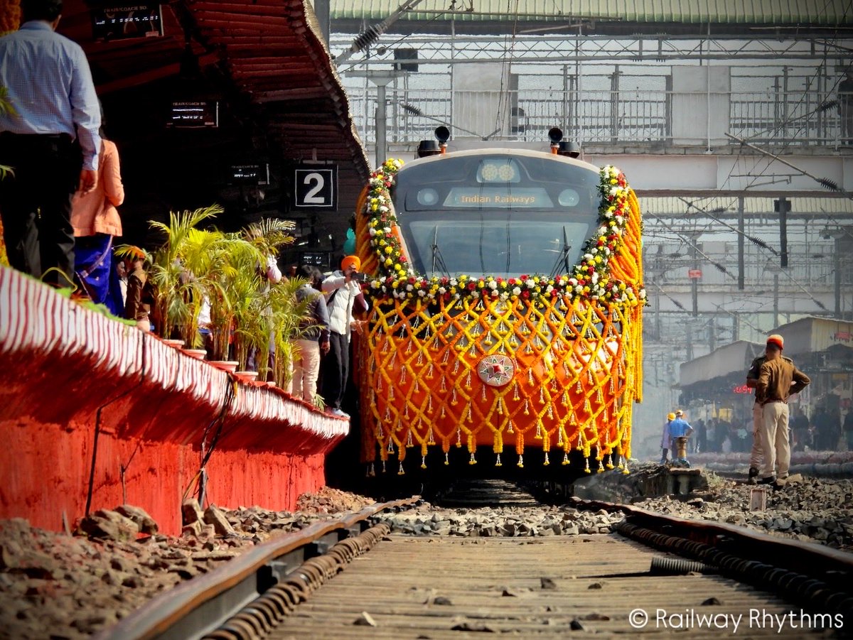 Abhishek • Train Enthusiast 🇮🇳 tweet media