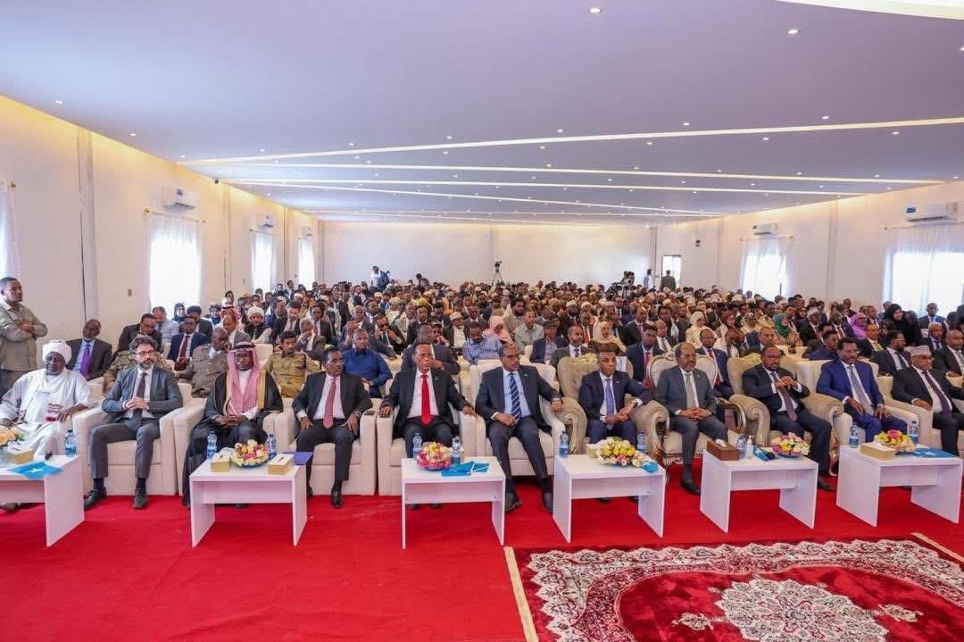 Today in #Laascaanood, I attended the inauguration of the President of the North Eastern State, H.E. Abdulkadir Ahmed Aw-Ali, Vice President H.E. Abdirashid Yusuf Jibril, and Speakers of the Parliament. 

I thank President Hassan Sheikh Mohamud and Prime Minister Hamza Abdi Barre