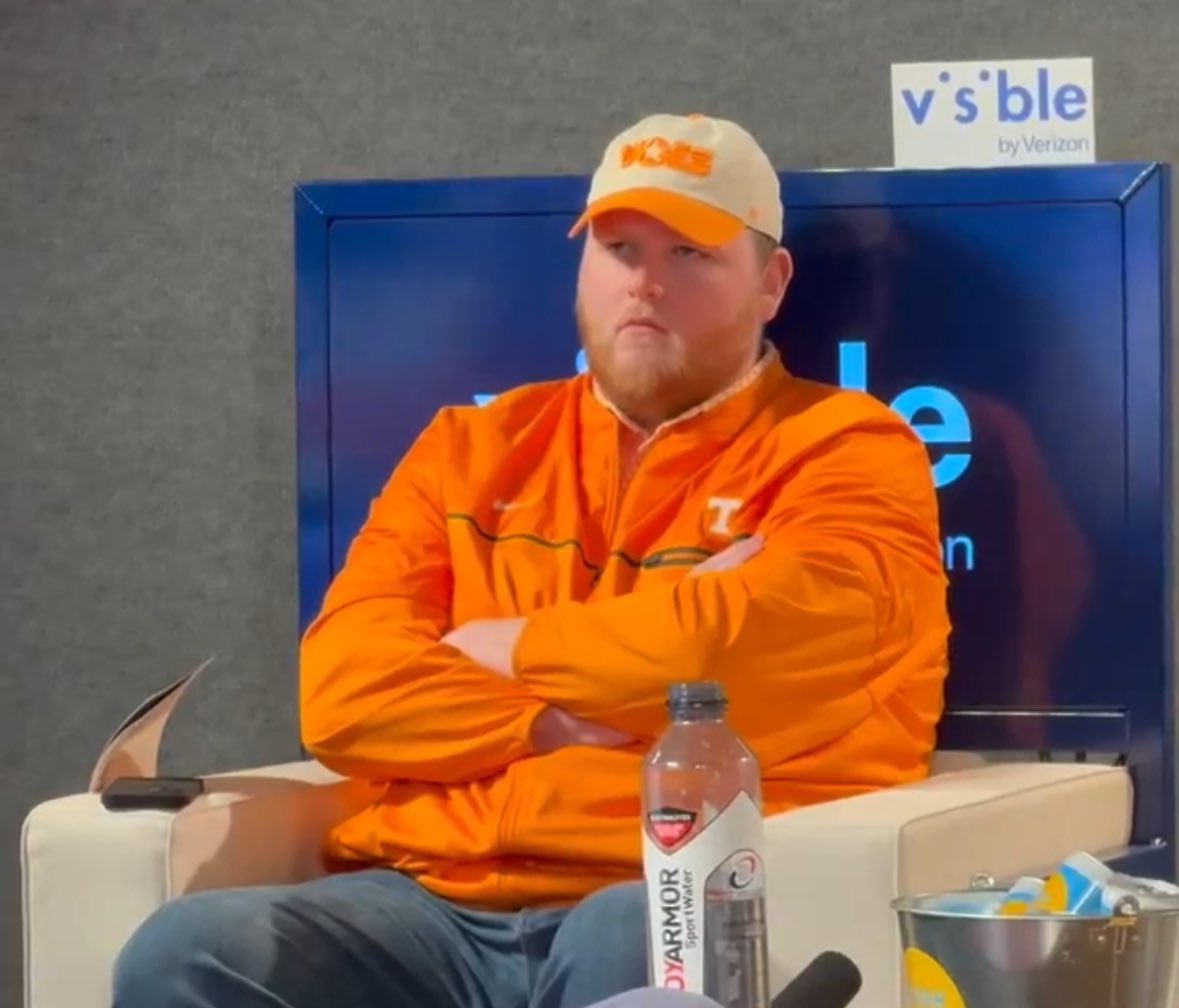 AsiloLights's tweet photo. @Vol_Hoops https://t.co/dyE8U5Z1bS