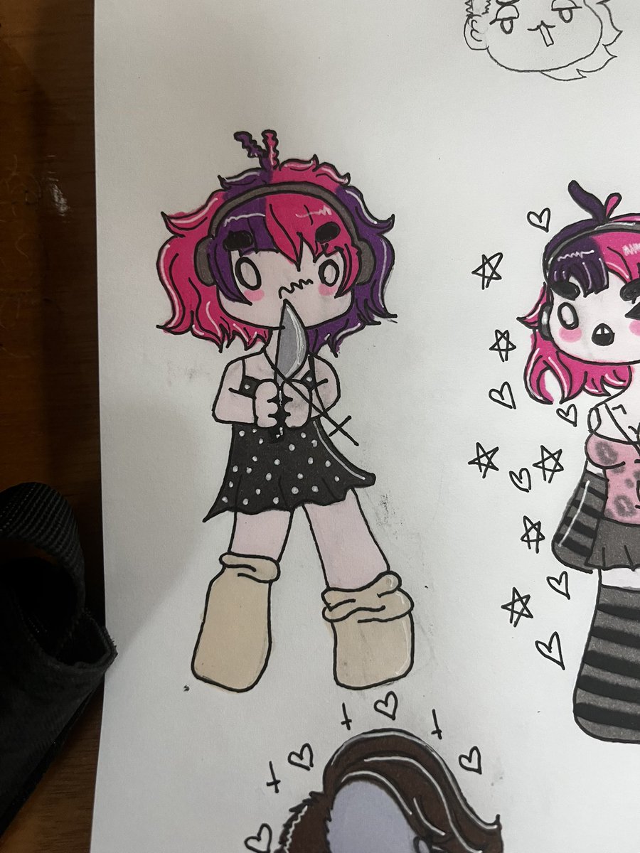 buginursoup's tweet photo. hey! so i'm selling art comissions! pricing is as follows

head: 5
full body: 10
add a character: +3 per character

please let me know if you're interested! i love to draw and would love to make a lil bit of cash from it! i love doing these little toons https://t.co/YgLt8kc3f4