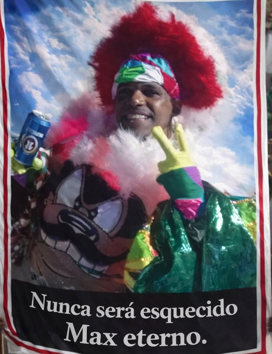 Uma perca muito grande pra nós fica com Deus 😭😭😭😭😭😭