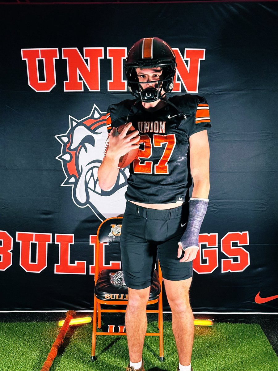SteeleWhitaker_'s tweet image. After a great visit with @UnionBulldogFB I’m blessed to have received my first official offer! 
@CoachDTC_47 @CoachKi33UC @coachjohnmyers @CoachChadEaton