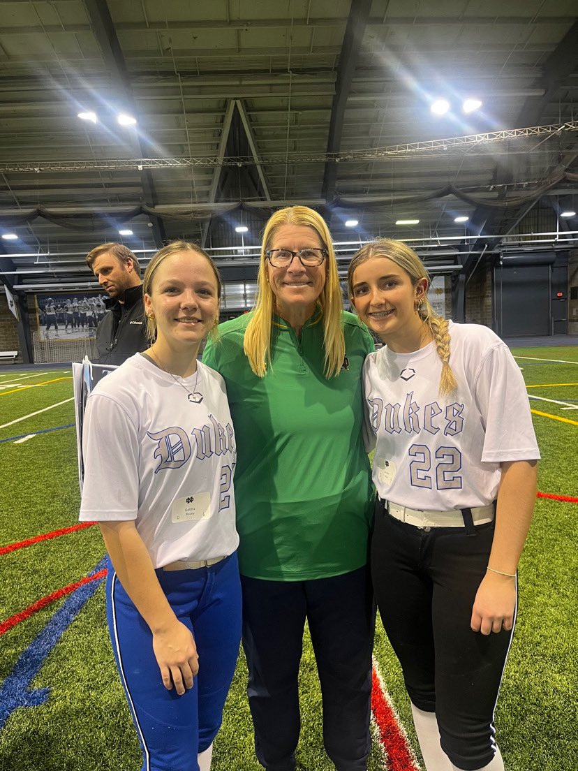 Kinslee_2029's tweet image. Had a great time at the @NDsoftball all skills camp with @Gabby_24_2029. I’m so great for the coaches time and feedback and loved the atmosphere.

thank you @Coach_pooch @NDCoachHuff @2Ganeff 

@LadyDukes2011 @ExtraInningSB @SportsRecruits @PrepSoftball @LineDsoftball