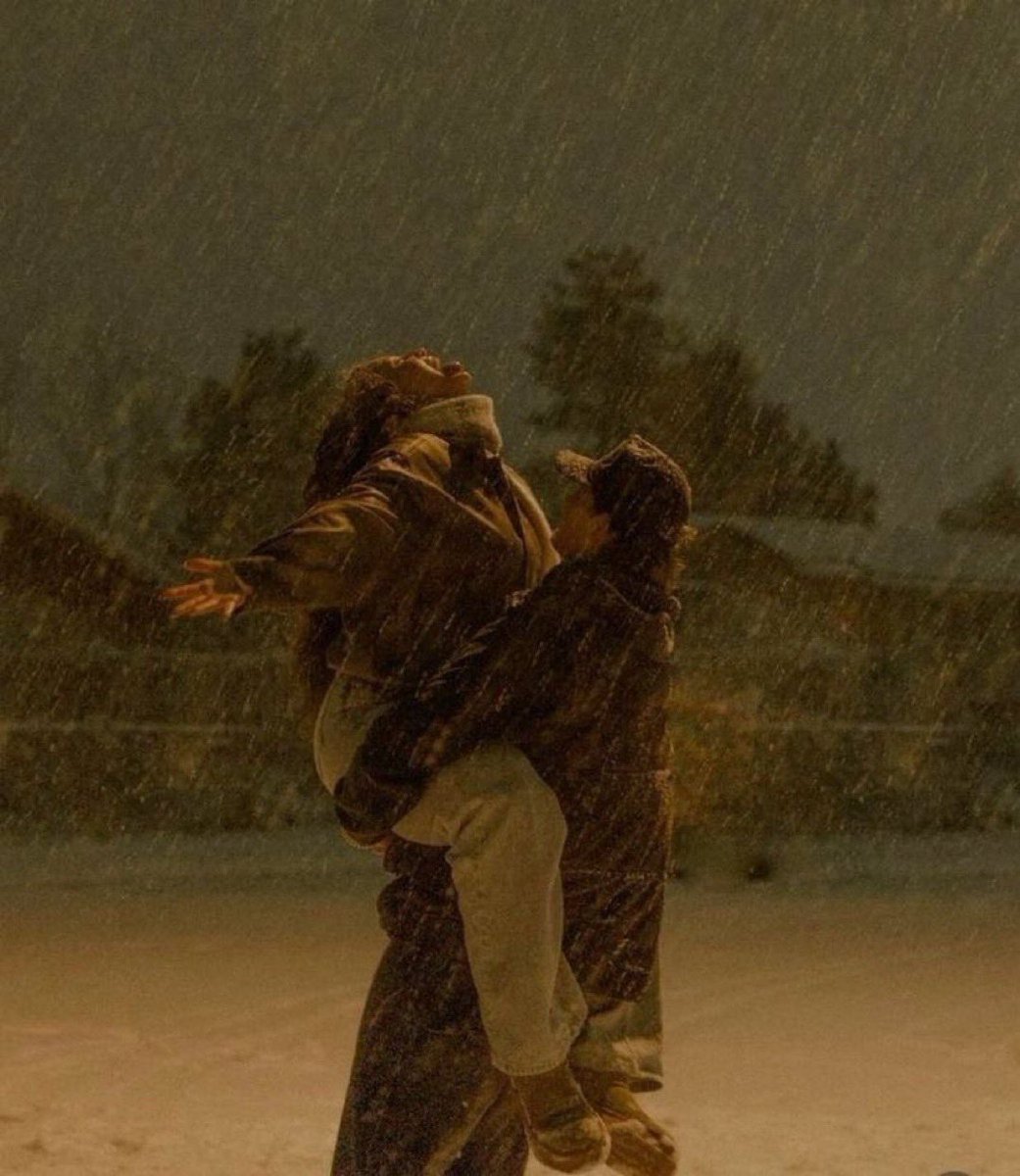 dünyadaki en güzel şey eve varmaktır.
her anlamda.